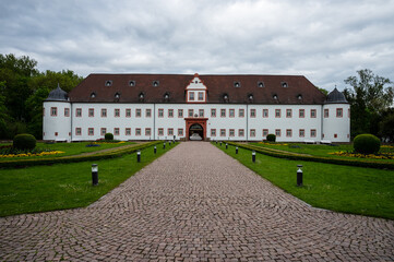 Fototapeta na wymiar Schloss Heusenstamm bei Offenbach 