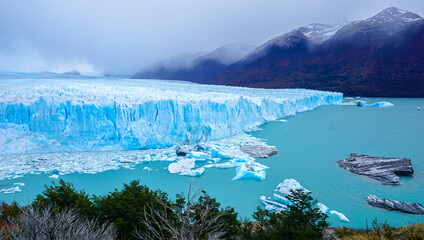 The Perito Moreno Glacier is one of the most important tourist attractions in the Argentinian Patagonia. Beautiful breathtaking nature scenic picture.  © vburning