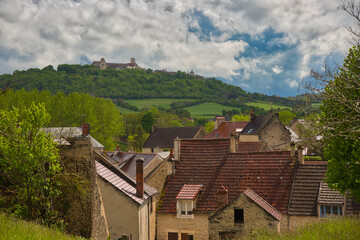 Fototapeta na wymiar Asquiins im Burgund in Frankreich