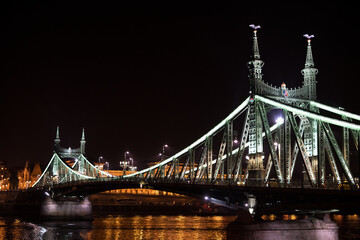 Fototapeta na wymiar Budapest's Liberty Bridge night view