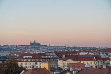 Fototapeta na wymiar Pink sky at sunset in Prague Castle