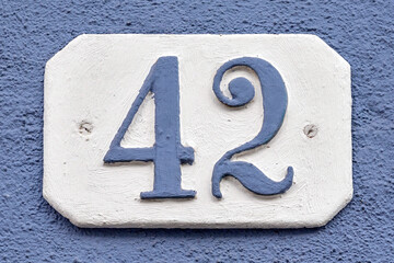 Hausnummer 42