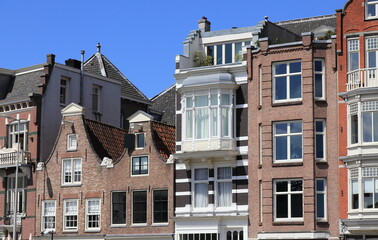 Fototapeta na wymiar Amsterdam Schippersgracht Canal Traditional House Facades