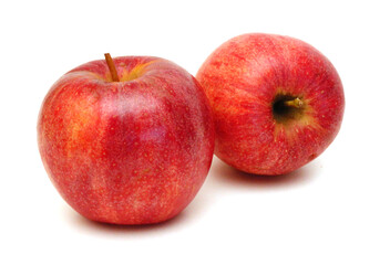 Fototapeta na wymiar Fresh red apples isolated on white background 