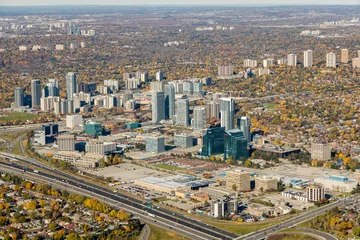 Foto auf Alu-Dibond An aeial view at highways 401 and 404 showing Consumers Road commercial area. © LorneChapmanPhoto