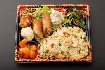 チャーハンの中華弁当