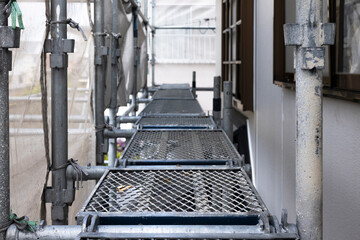 Image of steel scaffolding at a construction site