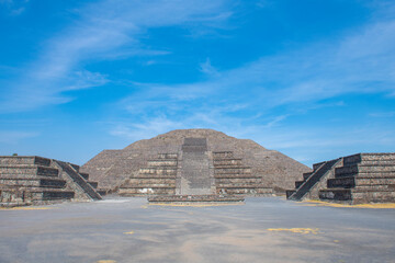 Pyramid of the Moon and Plaza of the Pyramid in Teotihuacan in city of San Juan Teotihuacan, State of Mexico, Mexico. Teotihuacan is a UNESCO World Heritage Site since 1987. 