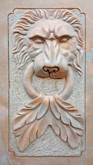 Stone lion carving crafts in a scenic area, North China