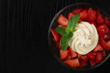 Strawberry with cream