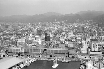 昭和52年7月の神戸港