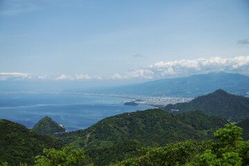 Fototapeta na wymiar 伊豆の山から見た駿河湾