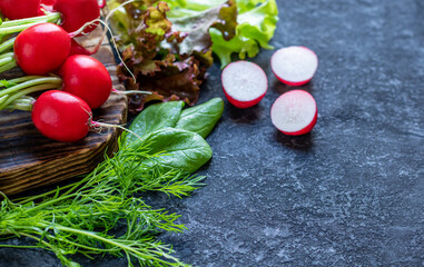 Fresh produce from farmers market, veggies on table.