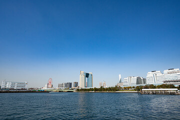 Naklejka premium 東京湾周辺のビル群