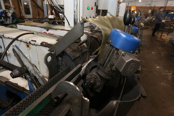 Factory shop, machine for the preparation of metal parts made of stainless steel