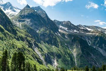 Alpenpanorama in den österreichischen Alpen bei Mayrhofen