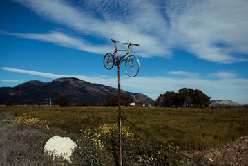 Fototapeta na wymiar mountain bike on the road