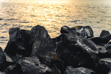 Fototapeta premium rocks on the beach