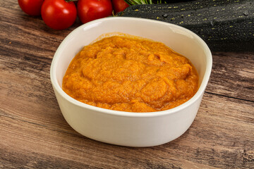 Vegetarian cuisine - Zucchini puree with herbs
