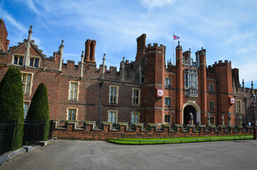 Hampton Court Palace - 434600463