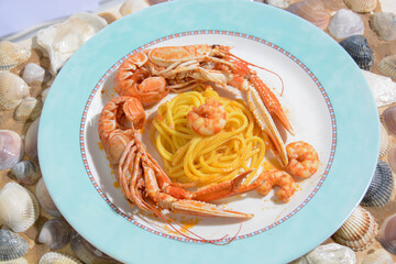 shrimps with tagliatelle
