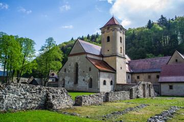 Czerwony Klasztor, Słowacja