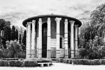 Ruins of the ancient Temple of Hercules Victor or Hercules Olivariu in Piazza Bocca della Verita in...