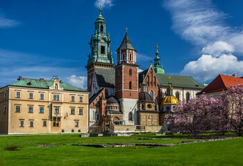 Obraz premium Spring on Wawel Castle in Krakow, Poland