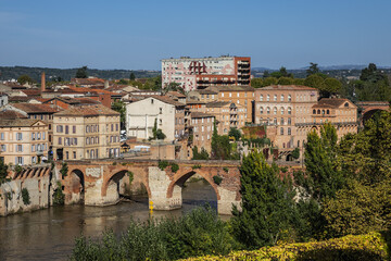 Fototapeta na wymiar Panoramic view of the Episcopal City of Albi and the River Tarn. Albi, Midi-Pyrenees, France.
