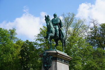 Altes Reiterdenkmal Herzog Ernst II. im Hofgarten in Coburg
