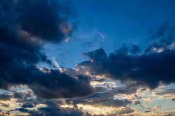 Obraz premium Textur dramatischer Abendhimmel