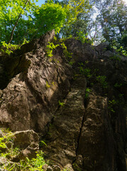 Fototapeta na wymiar つづら岩　クライミングで有名な岩　奇岩
