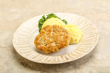 Chicken cutlet with mashed potato