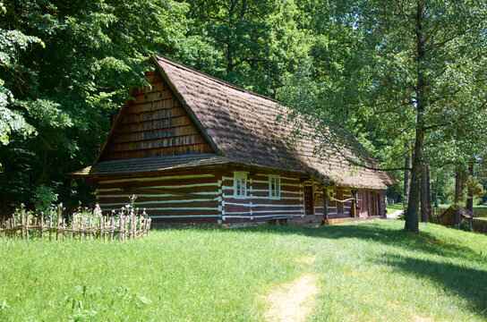 architektura  terwniana zagroda wiejska chata