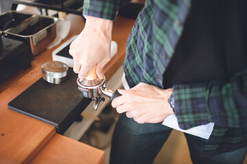 タンピング, バリスタ用エスプレッソマシーン