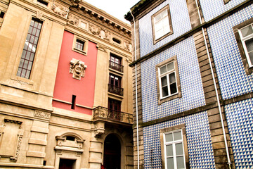 Old colorful houses and beautiful streets of Oporto