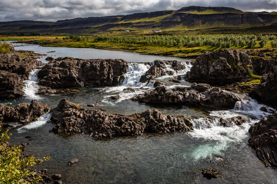 Barnafoss, Islandia