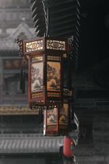 lantern on the wall © 堃 赵