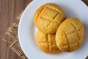 (Broa de Milho) - Traditional Brazilian cookies.
