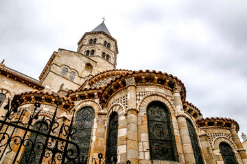 Fototapeta na wymiar Notre Dame du Port basilica, Clermont-Ferrand, France.