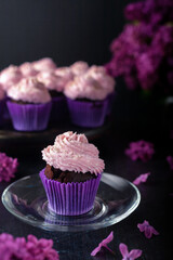 Cream cupcakes are a very popular classic dessert
