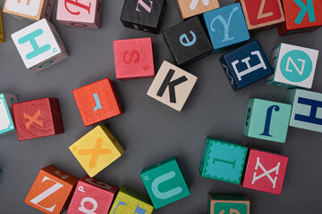 letter wood cubes block symbol