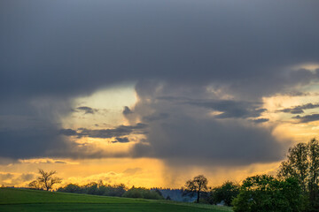 Wolkenhimmel am Abend