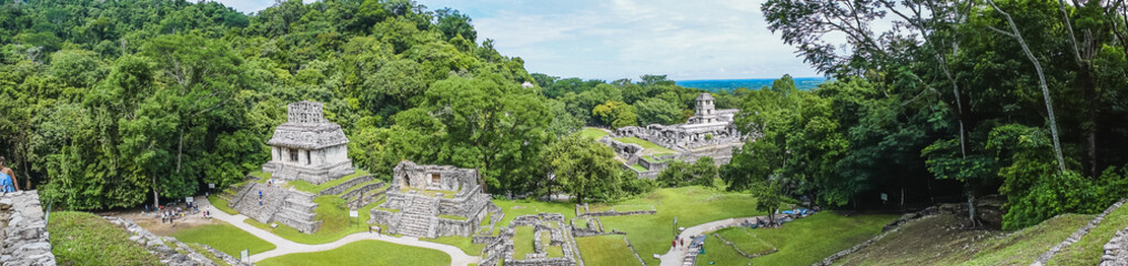 Panoramica de zona arqueológica maya - obrazy, fototapety, plakaty