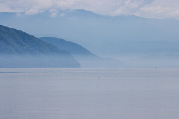 風景素材　靄のかかった琵琶湖