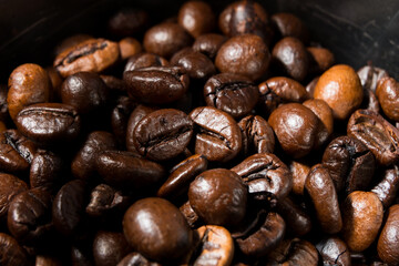  dark roast blend coffee bean from the south of Thailand.