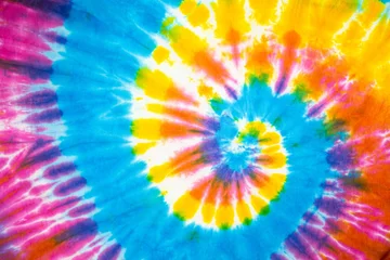 Spiral-Krawatten-Regenbogenfarbe schöner Hintergrund. © Rattanachai
