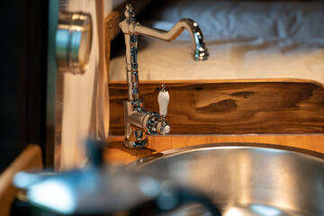 Wasserhahn im vanlife van