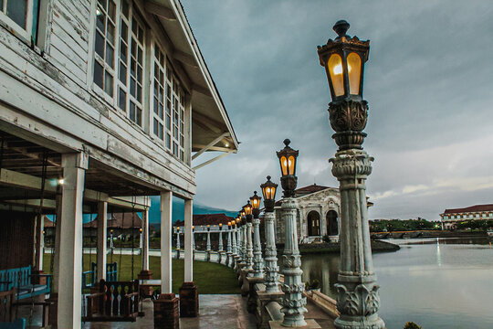 Street lamp