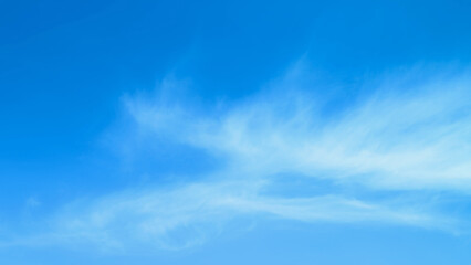 Obraz premium blue sky with beautiful natural white clouds 